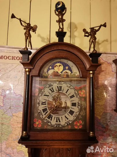 Часы настенные
