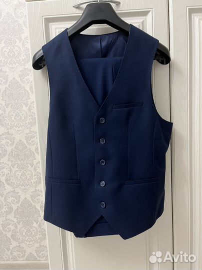 Строгий костюм мужской