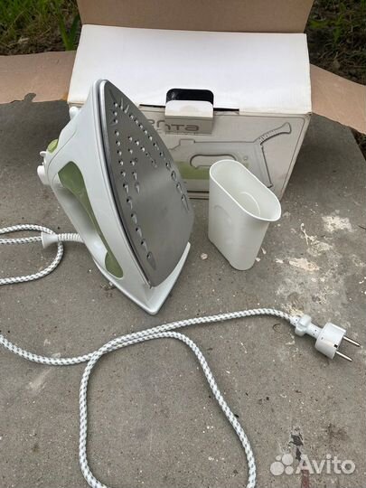 Пылесос хлебопечка утюг - на запчасти