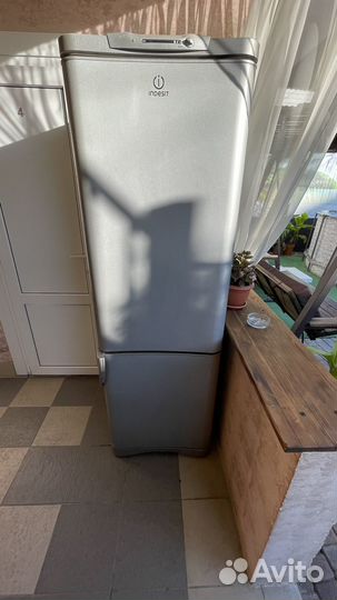 Холодильник indesit 185см