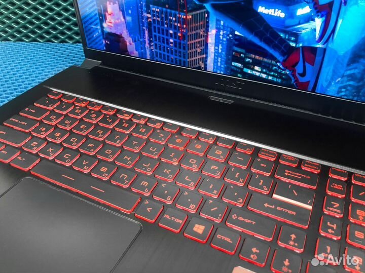 Мощный игровой ноутбук MSI GeForce GTX