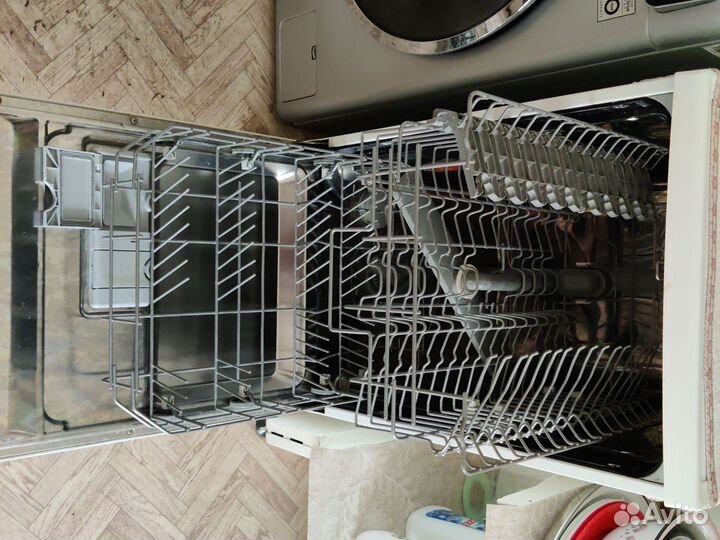 Посудомоечная машина electrolux 45см