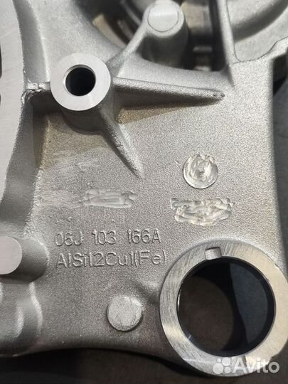 Кронштейн распредвала