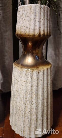 Напольные вазы