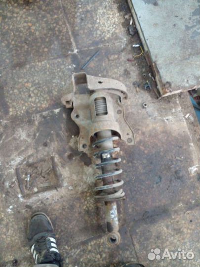 Стойка задняя правая kia magentis