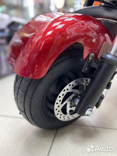 Комфортный электробайк с двумя сиденьями