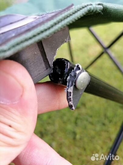 Раскладной стул (сломан)