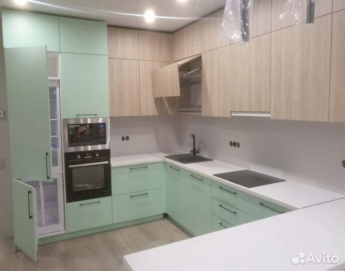 Кухня угловая на заказ. Рассрочка 0%