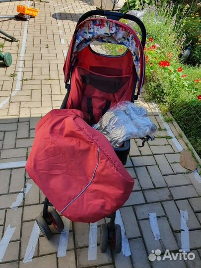 Прогулочная коляска трость