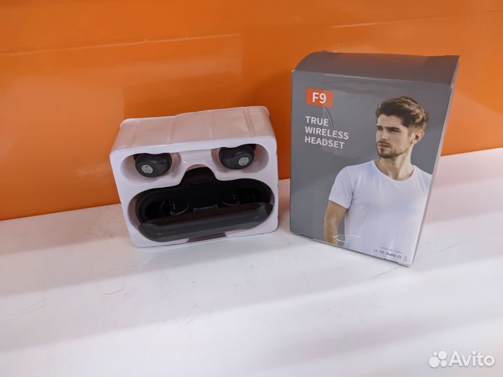 Беспроводные наушники TWS F9 черные