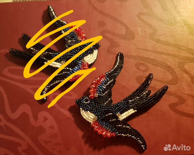 Брошь из бисера