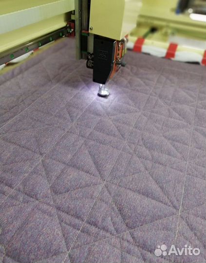 Одноигольная стёгальная машина челночного стежка