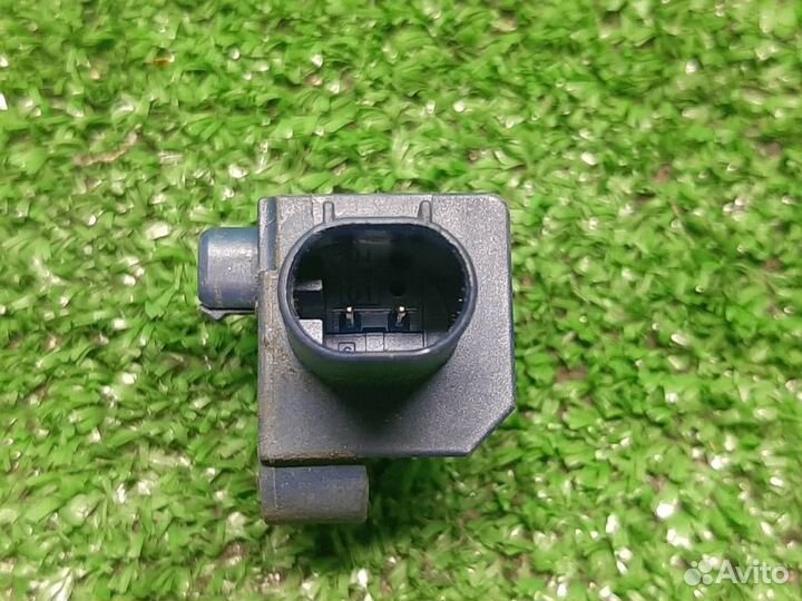 Датчик удара передний Mercedes Benz E-class W212