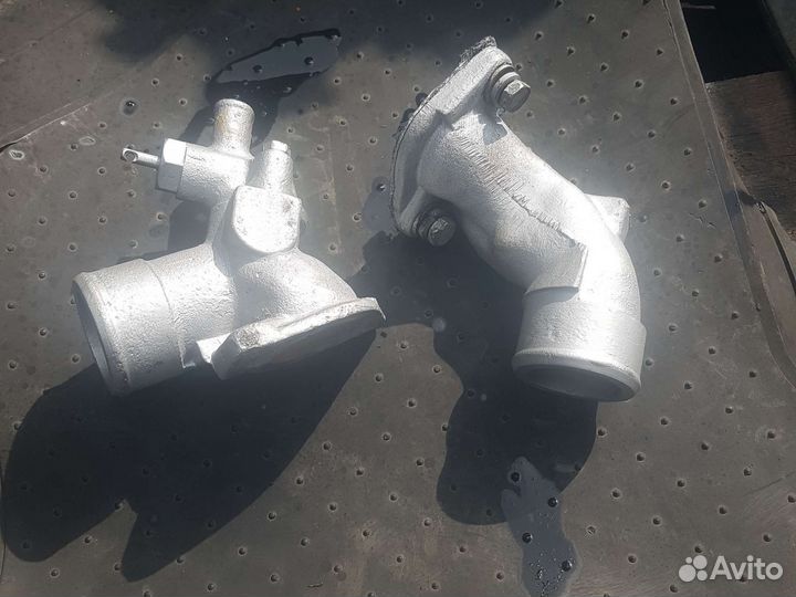 Патрубок теплообменника маз