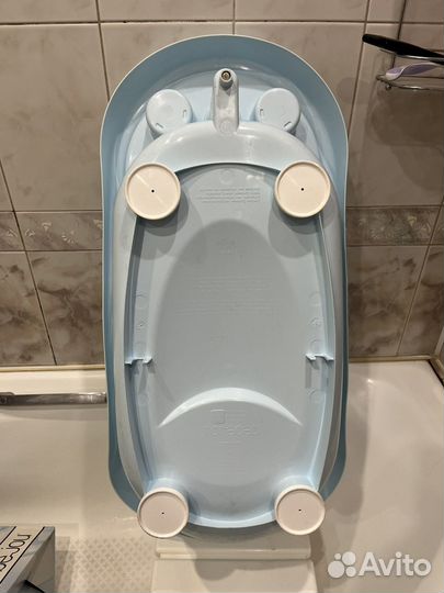 Ванночка для купания с горкой