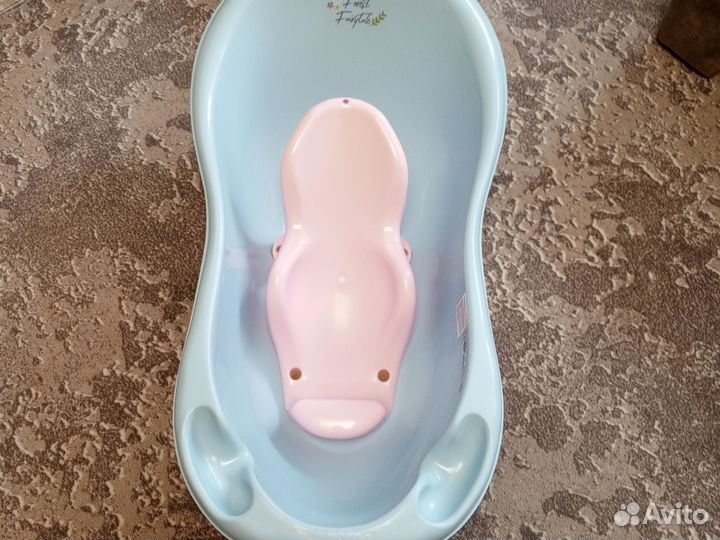 Ванночка для купания новорожденного