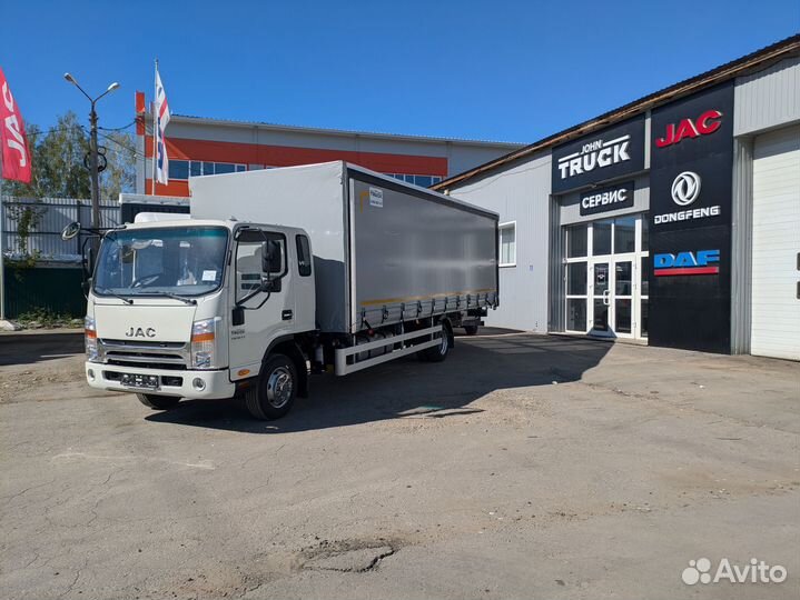 Тентованный грузовик 50 м³ Автомеханический завод на JAC N90, 2024