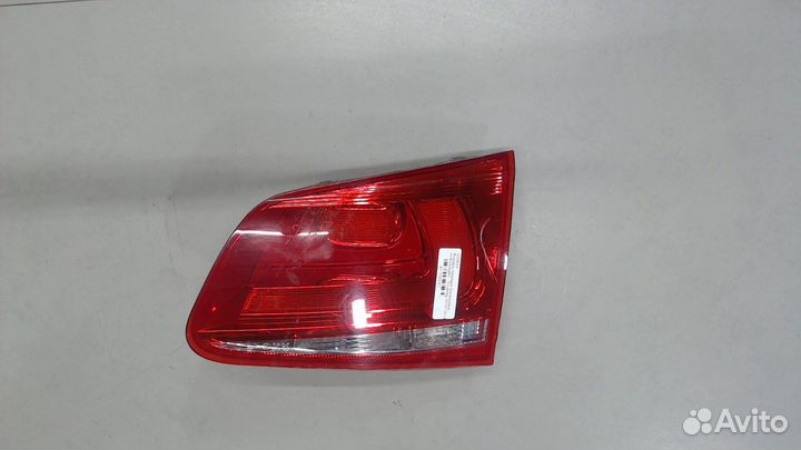 Фонарь крышки багажника Volkswagen Touareg, 2014