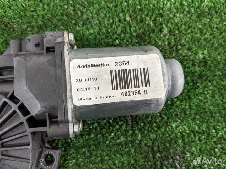 Мотор стеклоподъёмника задний левый Hyundai IX35