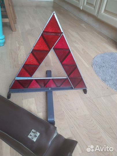 Знак аварийной остановки