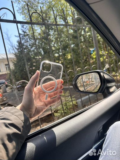 Оригинальный чехол на iPhone 13