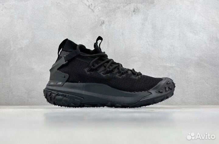 Кроссовки Nike goretex