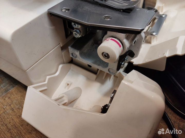 Оверлок merrylock 005