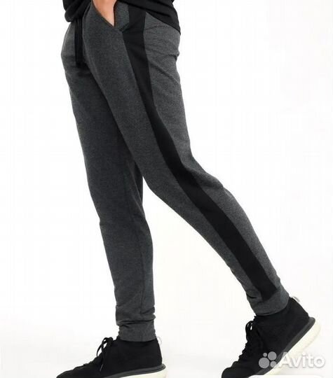 Новые спортивные брюки Зари
