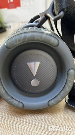 Колонка jbl xtreme 3