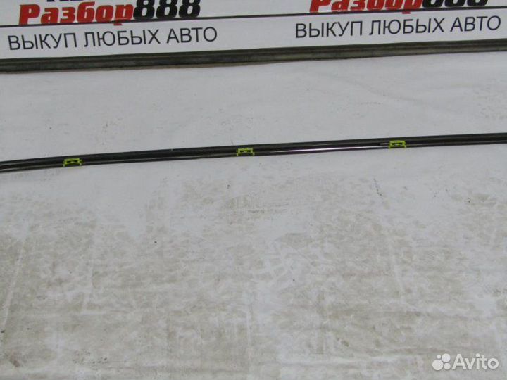 Молдинг крыши левый Hyundai Getz 2009