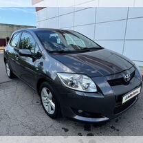 Toyota Auris 1.6 MT, 2008, 250 000 км, с пробегом, цена 655 000 руб.