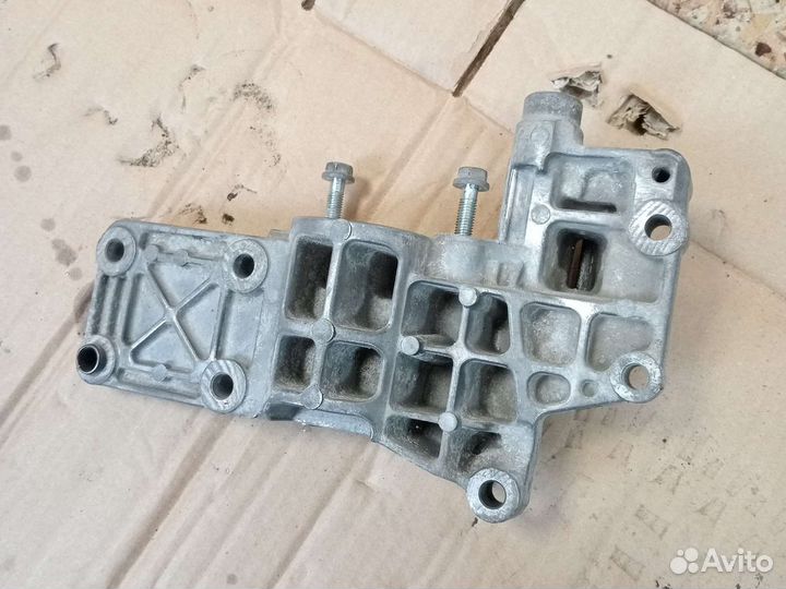 Кронштейн Mitsubishi Lancer 10 2.0