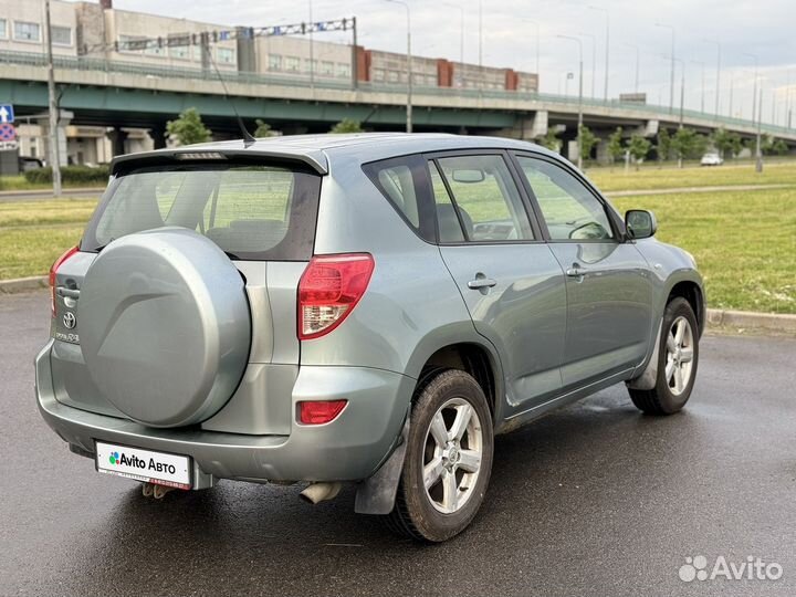 Toyota RAV4 2.0 AT, 2007, 220 000 км