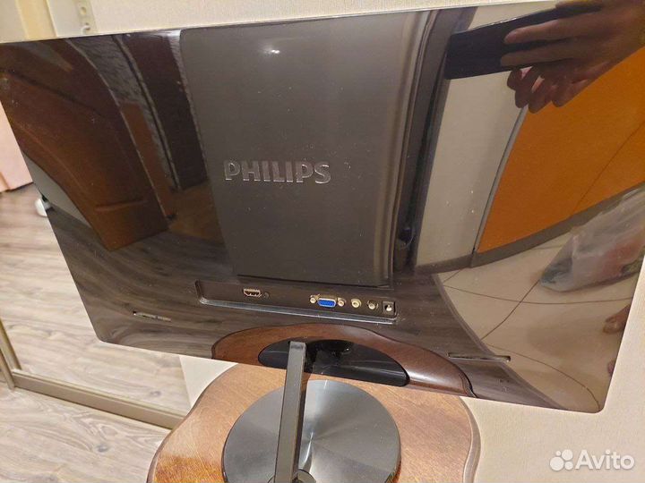 Монитор philips