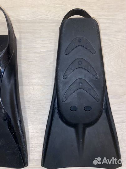 Ласты для тренировок в бассейне