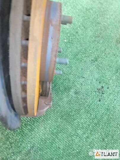 Ступица передняя левая mazda axela