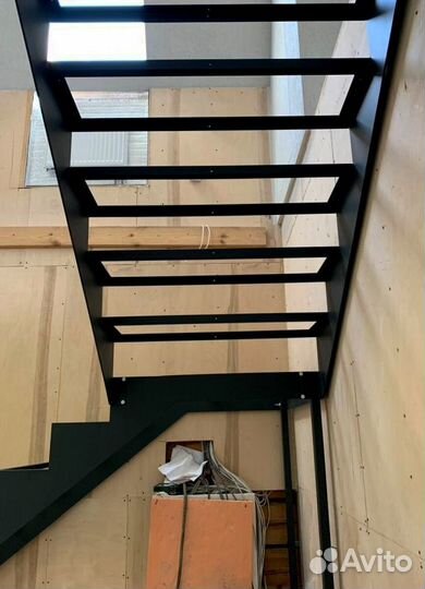 Изготовление лестниц, металлоконструкций