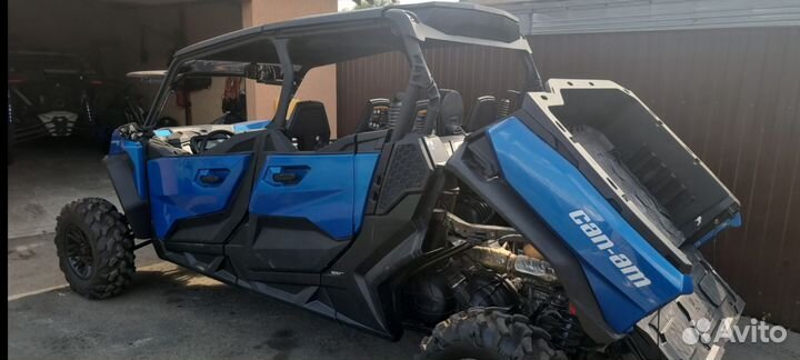 Квадроцикл Brp Can-am Commander MAX XT 1000R