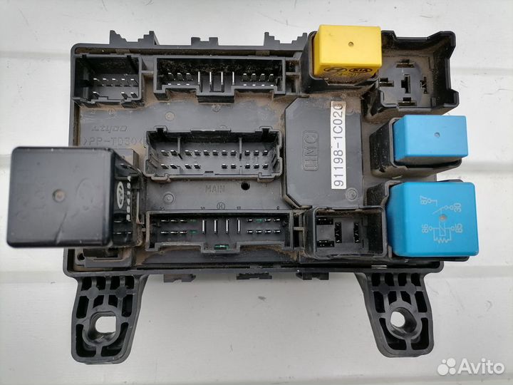 Блок предохранителей Hyundai Getz