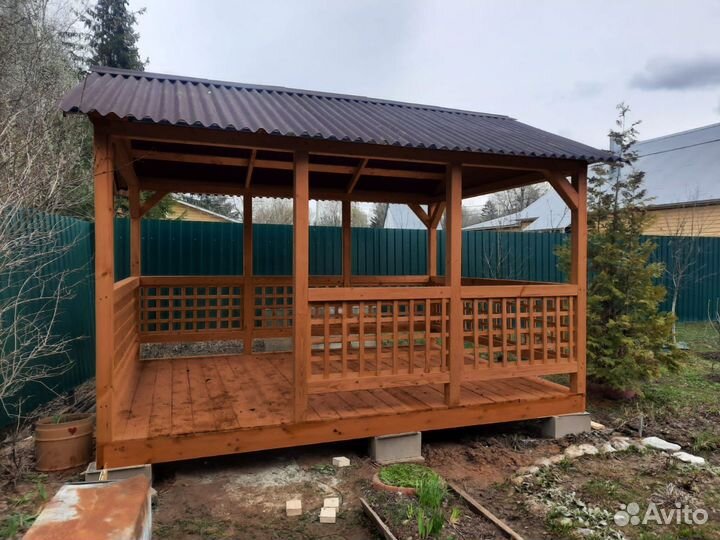Беседка из ели. Доставка