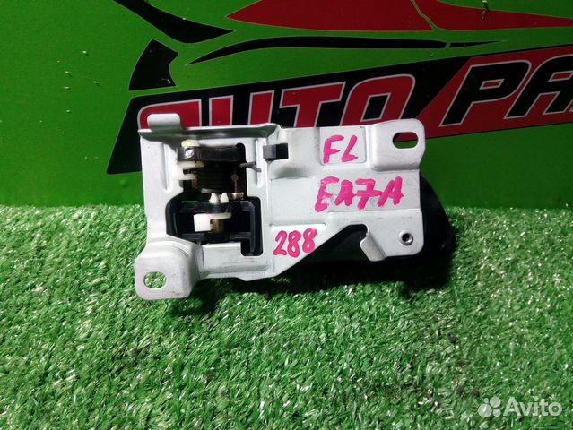 Ручка двери внутренняя mitsubishi EA1A,EA1W,EA2A,E