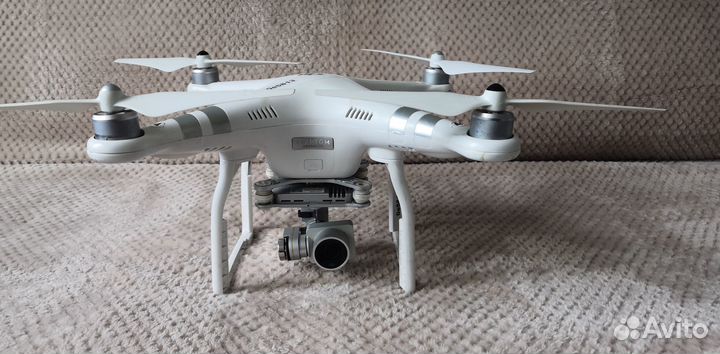 DJI Phantom 3 Advanced без пульта и акумуляторов
