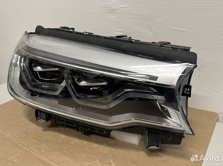 Фара правая BMW G30 LED adaptive 126