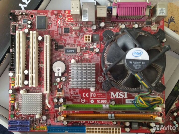 Материнская плата с процессором и памятью