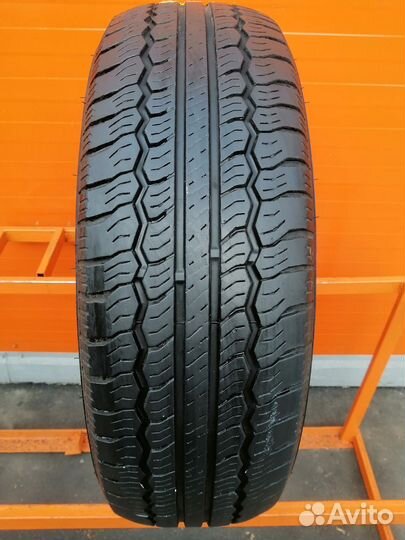 Nexen Classe Premiere 521 215/70 R16 108T