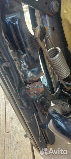 Сиденье водительское largus