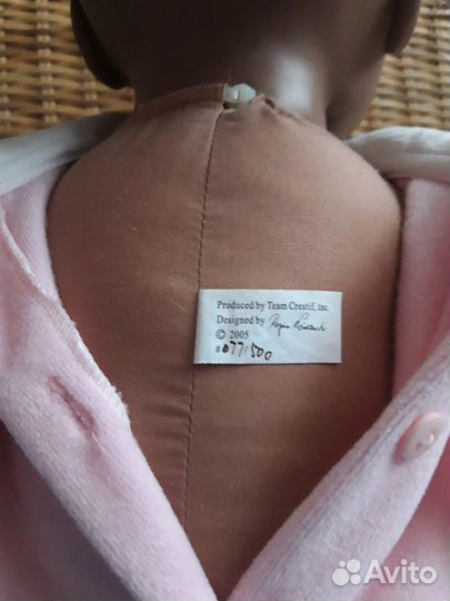 Продам коллекционную куклу