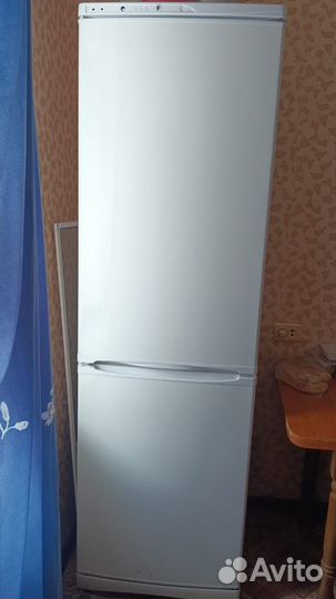 Продам холодильник рабочий