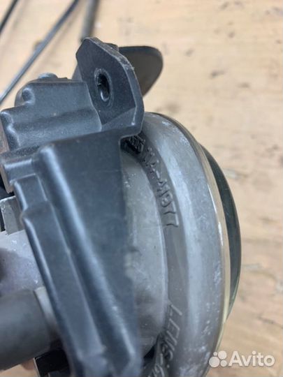 Противотуманная фара (птф) правая правая Mazda