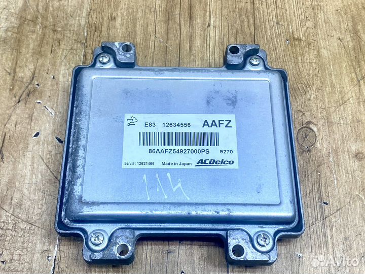 Блок управления двигателем эбу Opel Astra J